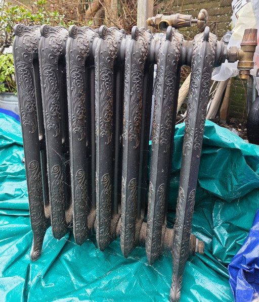 Gusseiserner Heizkörper