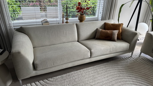 Leolux Pode 2,5 en 3,5-Zita beige stof Fay 83 Oyster