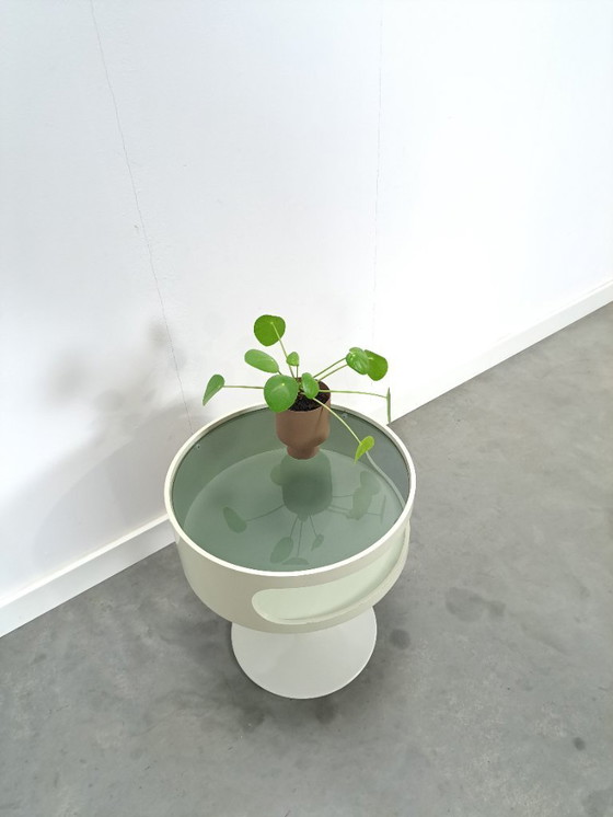 Image 1 of Table Opal Möbel au design futuriste avec plateau en verre fumé