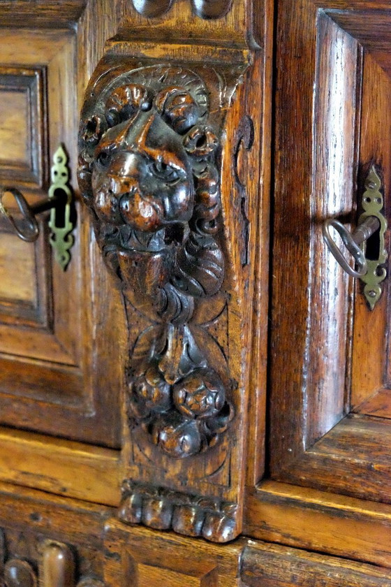 Image 1 of Auténtico armario zelandés del siglo XVII