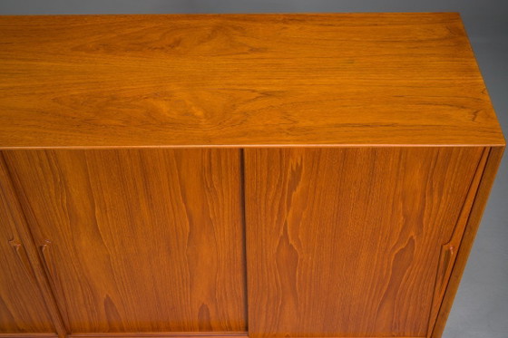 Image 1 of  Model 19 Teakhouten dressoir van Gunni Omann voor Omann Jun, Denemarken, jaren 60
