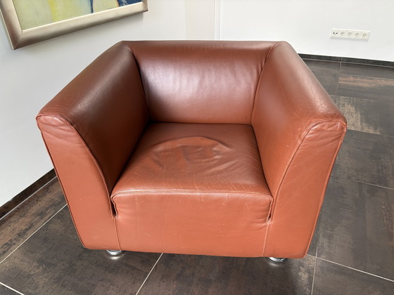 Image 1 of Drie Gelderland 4800 stoelen en poef bekleding leer