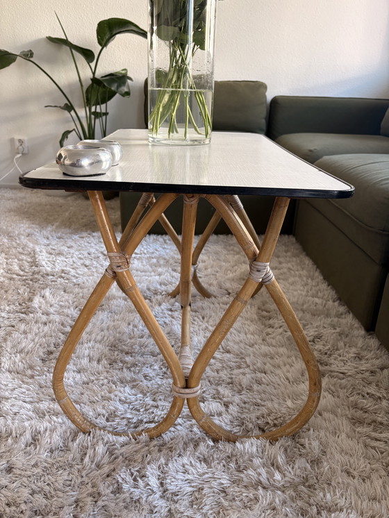 Image 1 of Rotan salontafel / bijzettafel met formica blad