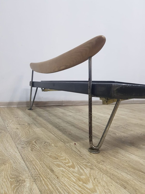 Bed by Fred Ruf for Wohnbedarf, Switzerland, 1950s. – Mattresses and bed bases, Chrome (photo 7 of 23)