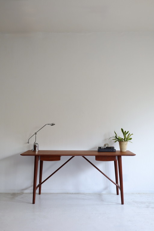 Bureau model 310, Peter Hvidt & Orla Molgaard-Nielsen jaren 50