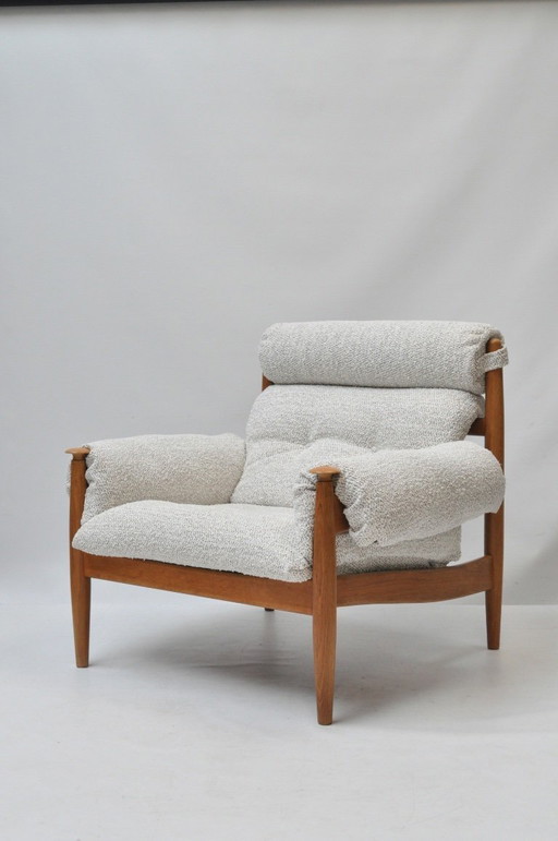 Fluffy & Functioneel — Originele Eric Merthen fauteuil in wit gemêleerde bouclé