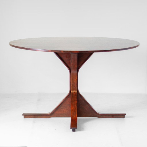 1x Design Round Wooden Dining Table, Model 522 by Gianfranco Frattini for Bernini