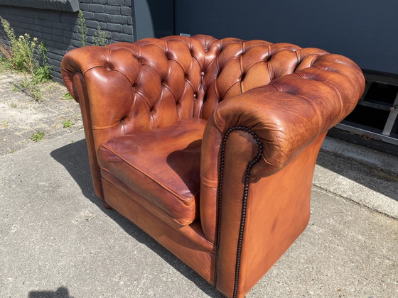 Fauteuil Club Cognac Bendic – Leather, Wood (photo 3 of 5)