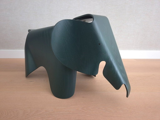Vitra Olifant Plywood limited edition 2023 Groen
