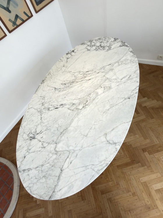 Tavolo da pranzo vintage in marmo disegnato da Florence Knoll per Roche Bobois. – Tavoli da pranzo, Marble (photo 6 of 11)