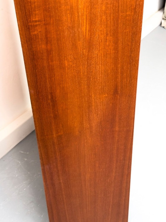 Armario de teca de mediados de siglo, década de 1960. – Aparadores altos, Wood (photo 15 of 18)