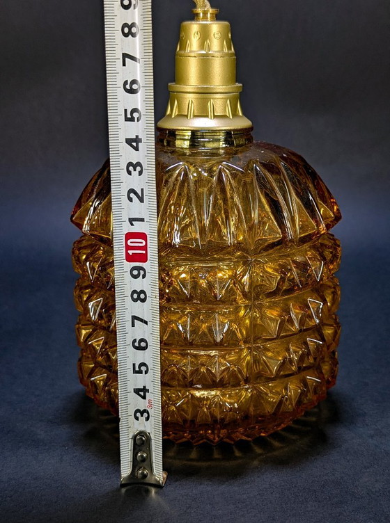 Vintage Diamond Pineapple Lamp in Amber Glass – 1960 – Pendant lamps, Metal (photo 5 of 6)