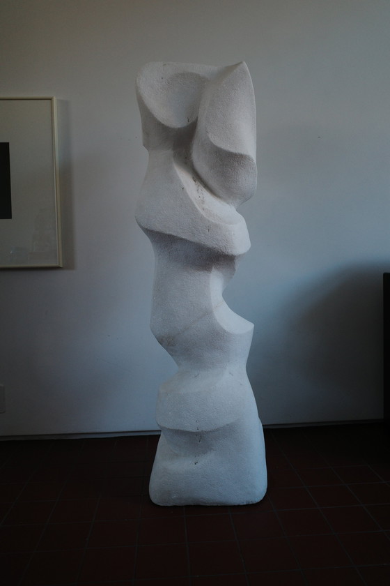 Image 1 of Stehende Granit-Stein-Skulptur