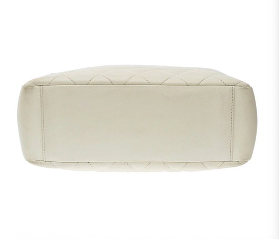 Image 1 of Sac CHANEL Petite Shopping Tote en Cuir Beige - 101699 Prix de vente5