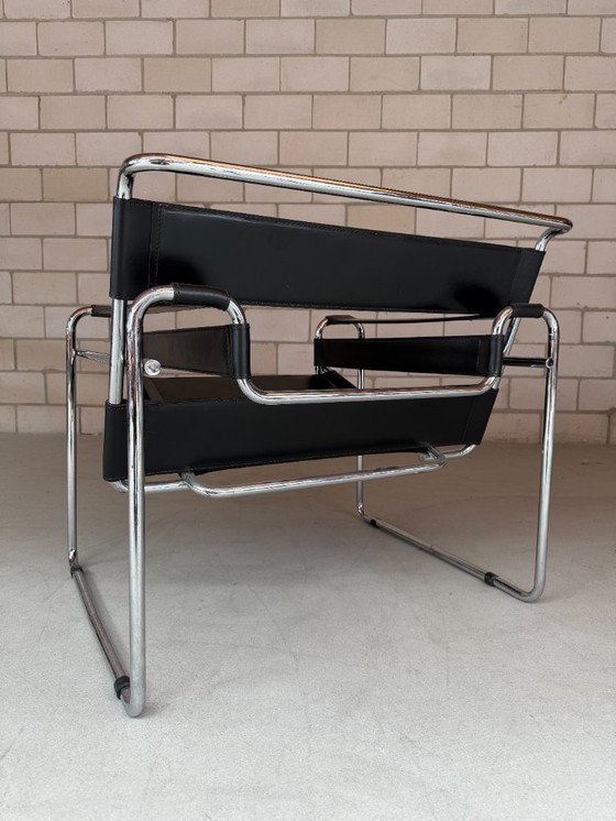 Image 1 of Sedia vintage Wassily di Marcel Breuer (altro in magazzino)