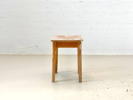 Tabouret vintage suisse en bois, style milieu du XXe siècle, années 1960 – Wood (photo 12 of 13)