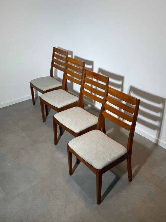Set di quattro Sedie da pranzo Nathan in teak – Mid-Century Modern (photo 6 of 6)