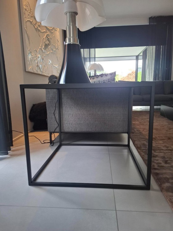 Image 1 of Mesita auxiliar de diseño hecha a mano