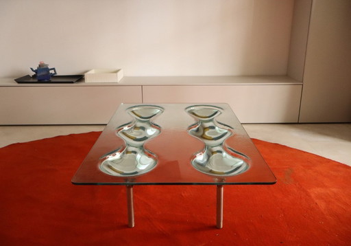 Tavolino Konx di Ron Arad per FIAM