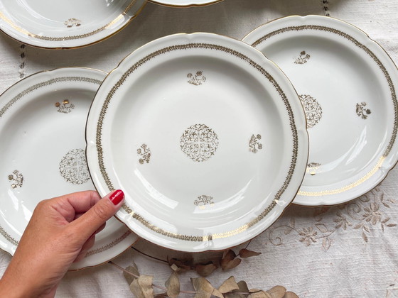 6 Vintage French Porcelain Deep Plates with Gilded Rosette Pattern – Crockery (photo 2 of 7)