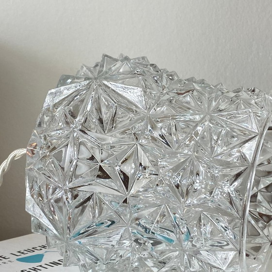 Image 1 of lampada portatile antica a forma di tulipano in vetro trasparente