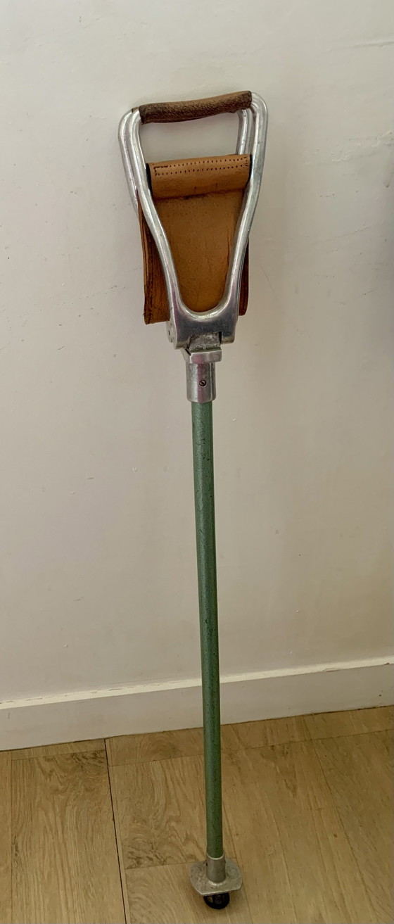 Sedile a Bastone Vintage in Alluminio Cromato, Pelle Patinata – Oggetti decorativi, Aluminium, Leather (photo 5 of 14)
