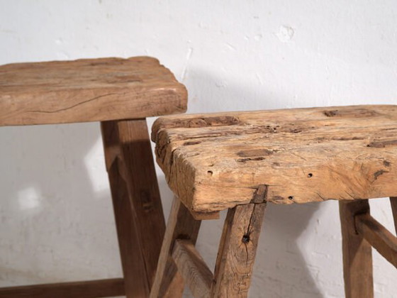 Taburetes antiguos de madera maciza (c.1900). Juego de dos piezas #2 (photo 12 of 34)