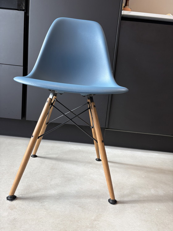 Vitra Eames DSW Meerblau – Chaises de salle à manger, Metal, Plastic (photo 3 of 8)