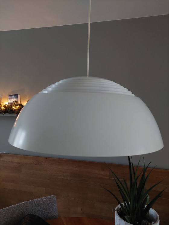 Image 1 of Lampe design vintage A.J. Royal par Louis Poulsen. Design d'Arne Jacobson.