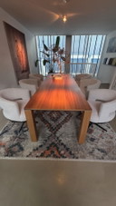 Table de salle à manger en noyer Jori
