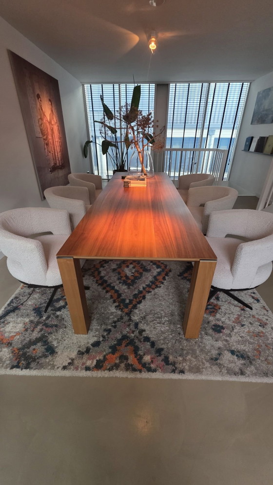Mesa de comedor de nogal Jori – Mesas de comedor, Metal, Madera (photo 2 of 11)
