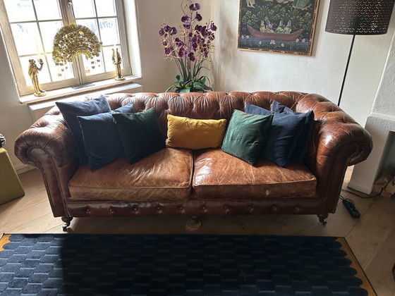 Canapé Chesterfield trois places en cuir cognac – Canapés 3 places (photo 2 of 9)