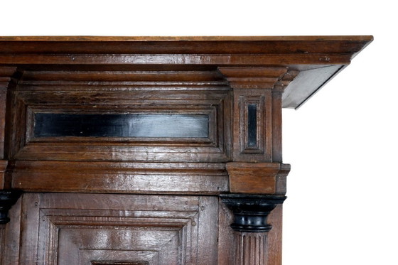 Image 1 of Säulenschrank aus dem 17. Jahrhundert, Eiche, um 1610-1630