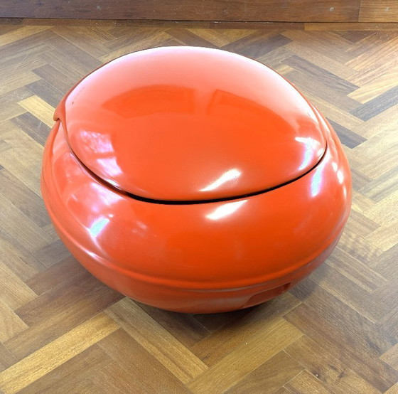 Image 1 of 2x Garden Egg chair Peter Ghyczy