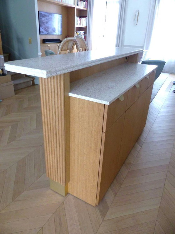 Image 1 of Moderne Bar aus massiver Eiche und doppelter Terrazzo-Arbeitsplatte – Einzigartiges Stück