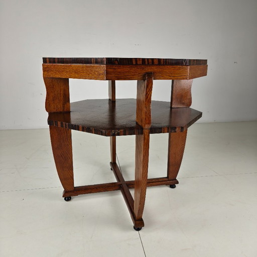 Coffee table in Amsterdam School style – Oak with veneer inlay, circa 1920