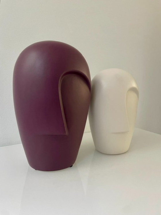 Image 1 of Ensemble de 2 vases sculpturaux modernes aux visages stylisés