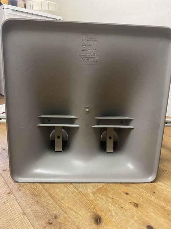 Image 1 of 650 aeo cassina fauteuil