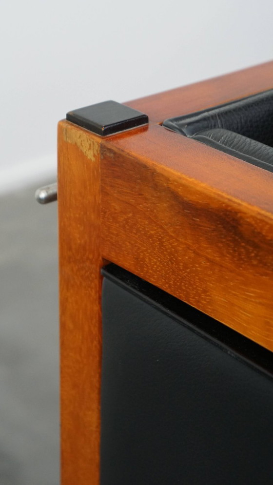 Image 1 of Art Deco Schuitema 2.5 seater design sofa model Baldwin from the Decoforma series with folding tops