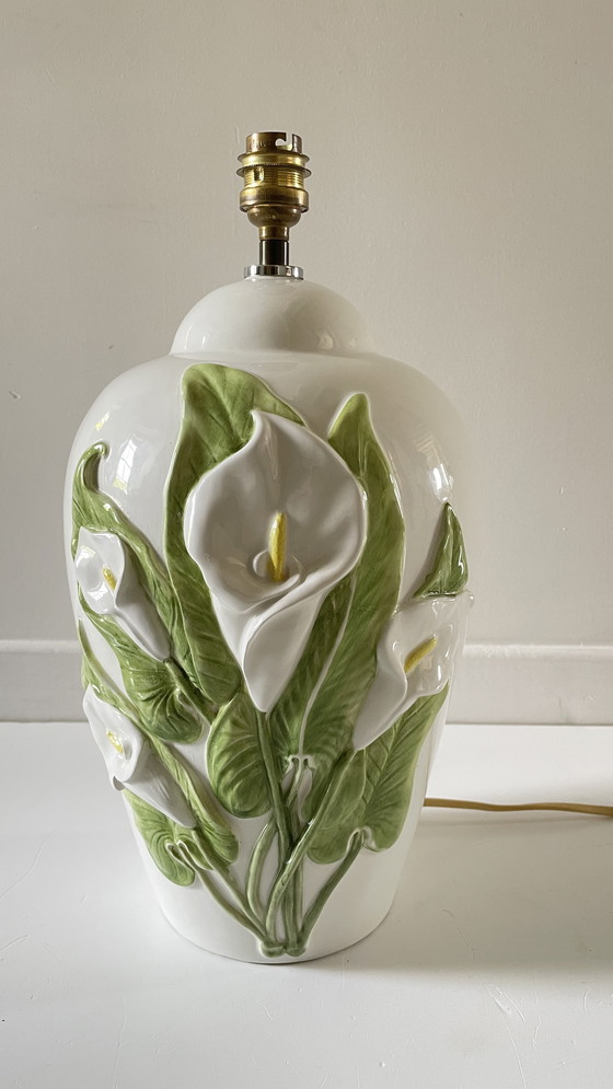 Image 1 of Lampada in ceramica italiana con fiori di arum