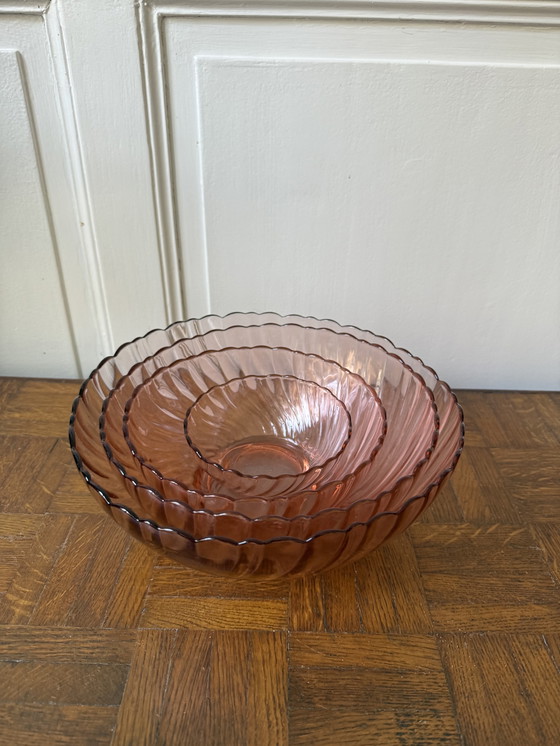 Image 1 of Set de 4 Ensaladeras de Cristal Rosa