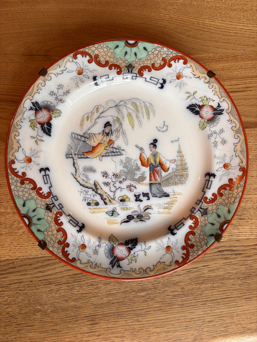 Japans bord van Petrus Regout 