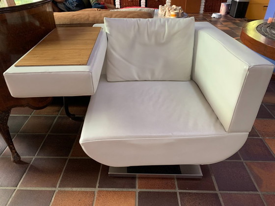 Image 1 of Sillón de diseño Jori Chillap de cuero Konia blanco
