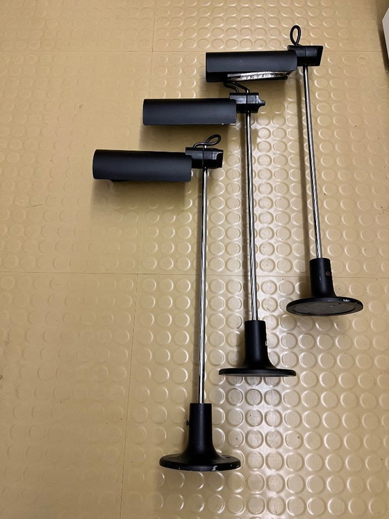 Image 1 of 3 apliques de techo/pared Oluce – ADIM – Vico Magistretti – Cromo y aluminio – Diseño italiano 1970