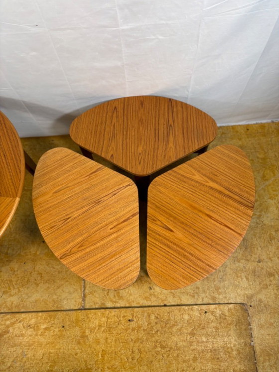 Image 1 of Mid-century retro vintage teak round coffee table with 3 nesting side tables by g plan – 1960    Elegant design|functional