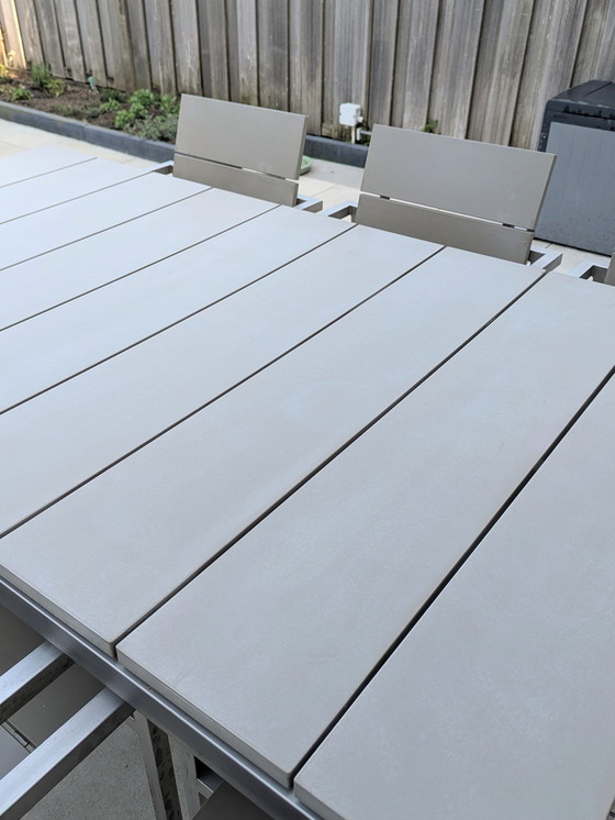 Image 1 of Set da giardino Tribu.

Tavolo con 6 sedie.