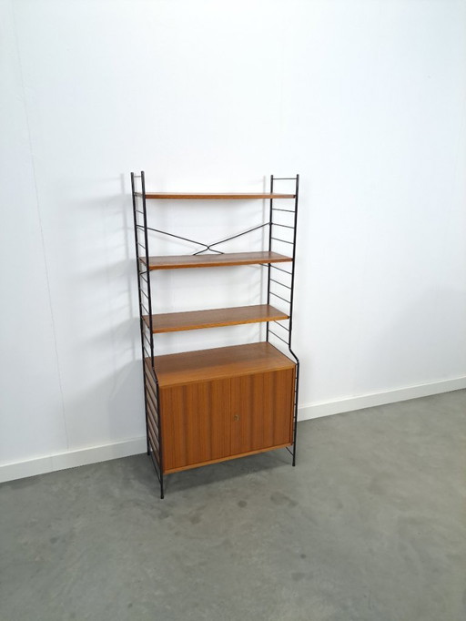 Armario modular WHB de diseño en teca con tres estantes