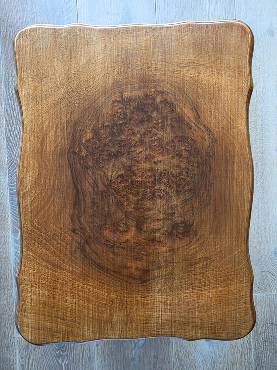 Image 1 of Elegante, antike Satztische mit Maserfurnier