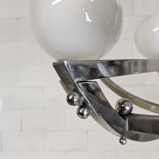 Image 1 of Lustre Art Déco ancien en chrome avec boules de verre, 1920