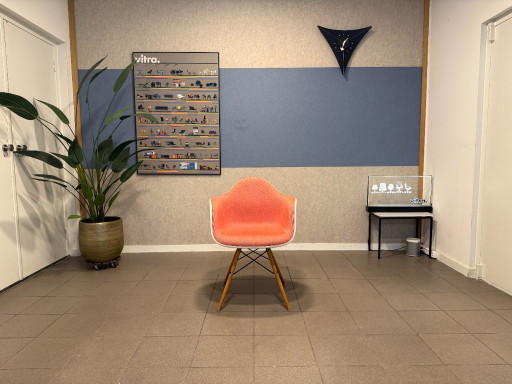 Vitra | Eames | DAW | Roze bekleding & Esdoorn onderstel | 6x